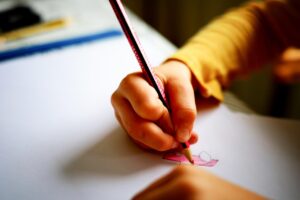 子どもが熱中症にならないための学校への連絡方法は？