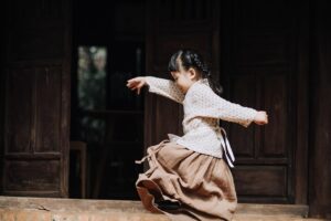 子どもが熱中症特別警戒アラートの日に外出する際の注意点は？