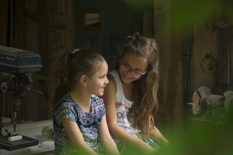 子供が熱中症で頭が痛い時、病院に行くべき？